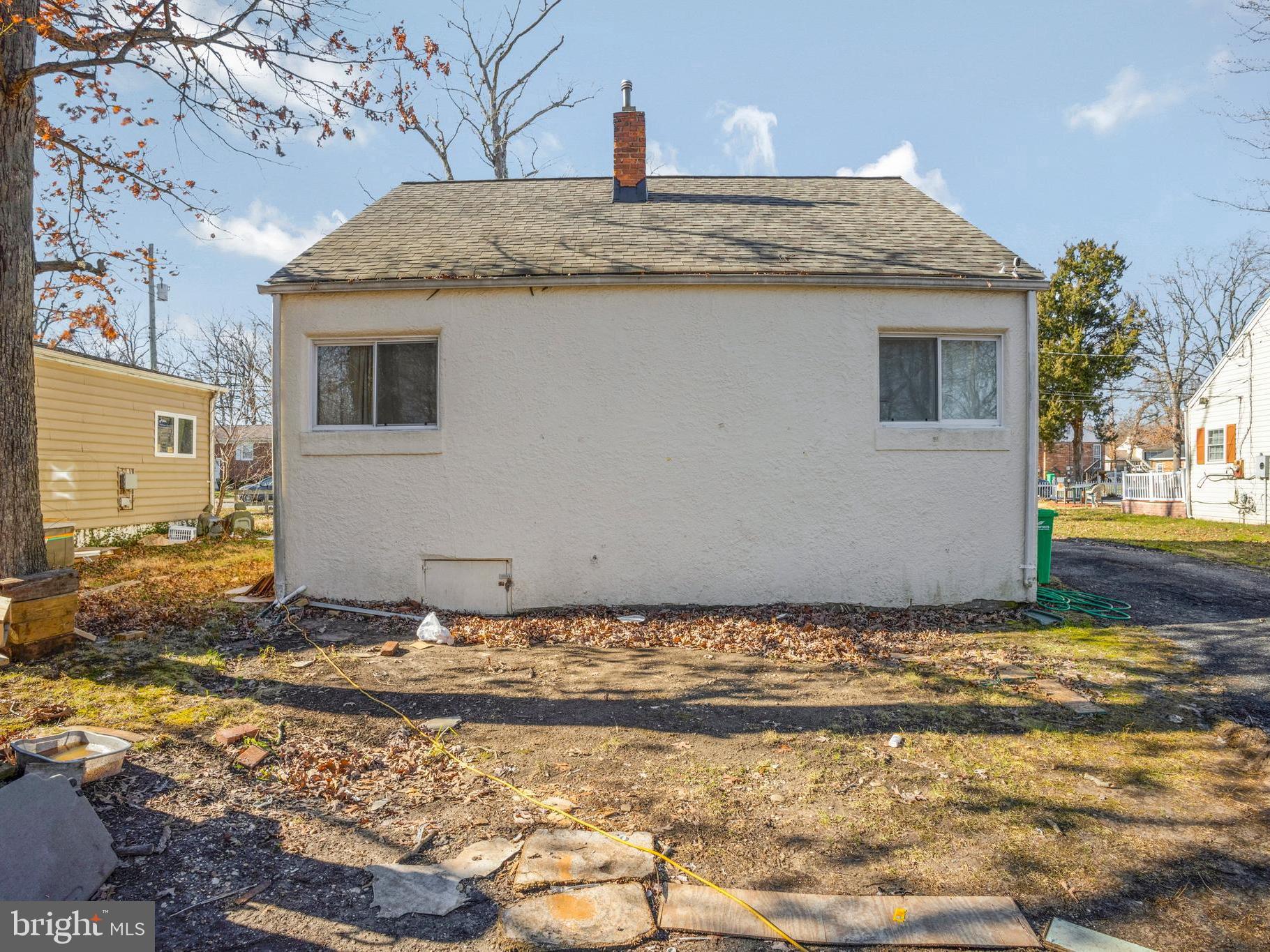 7600 Lanham Lane