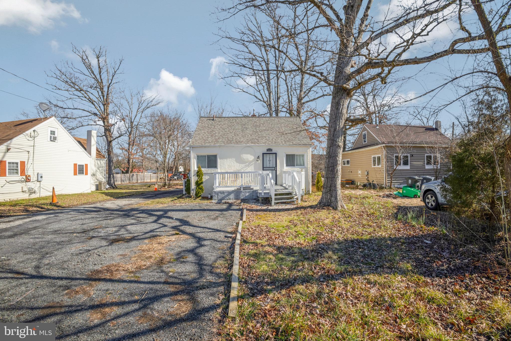 7600 Lanham Lane