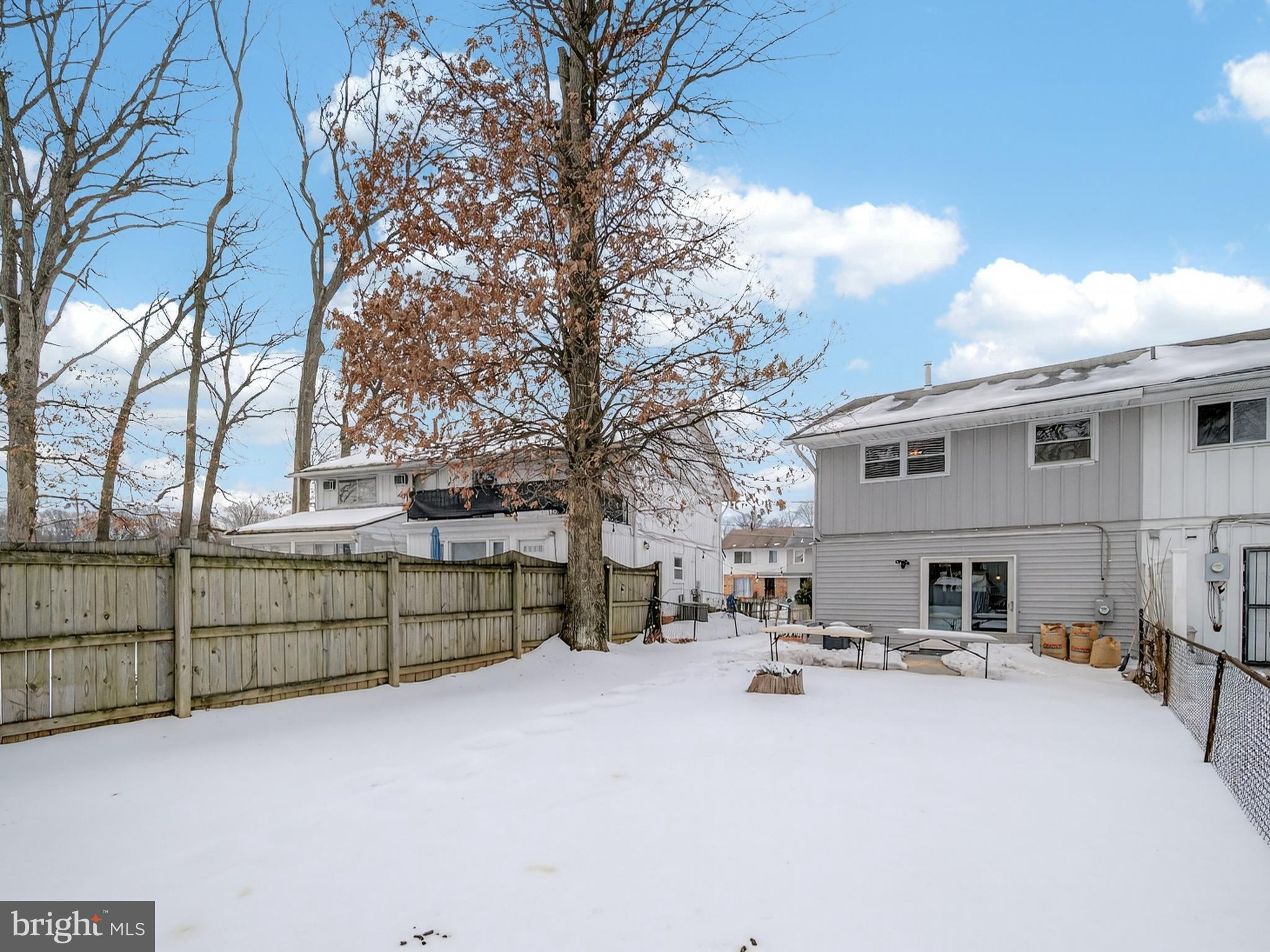 609 CEDARLEAF AVENUE