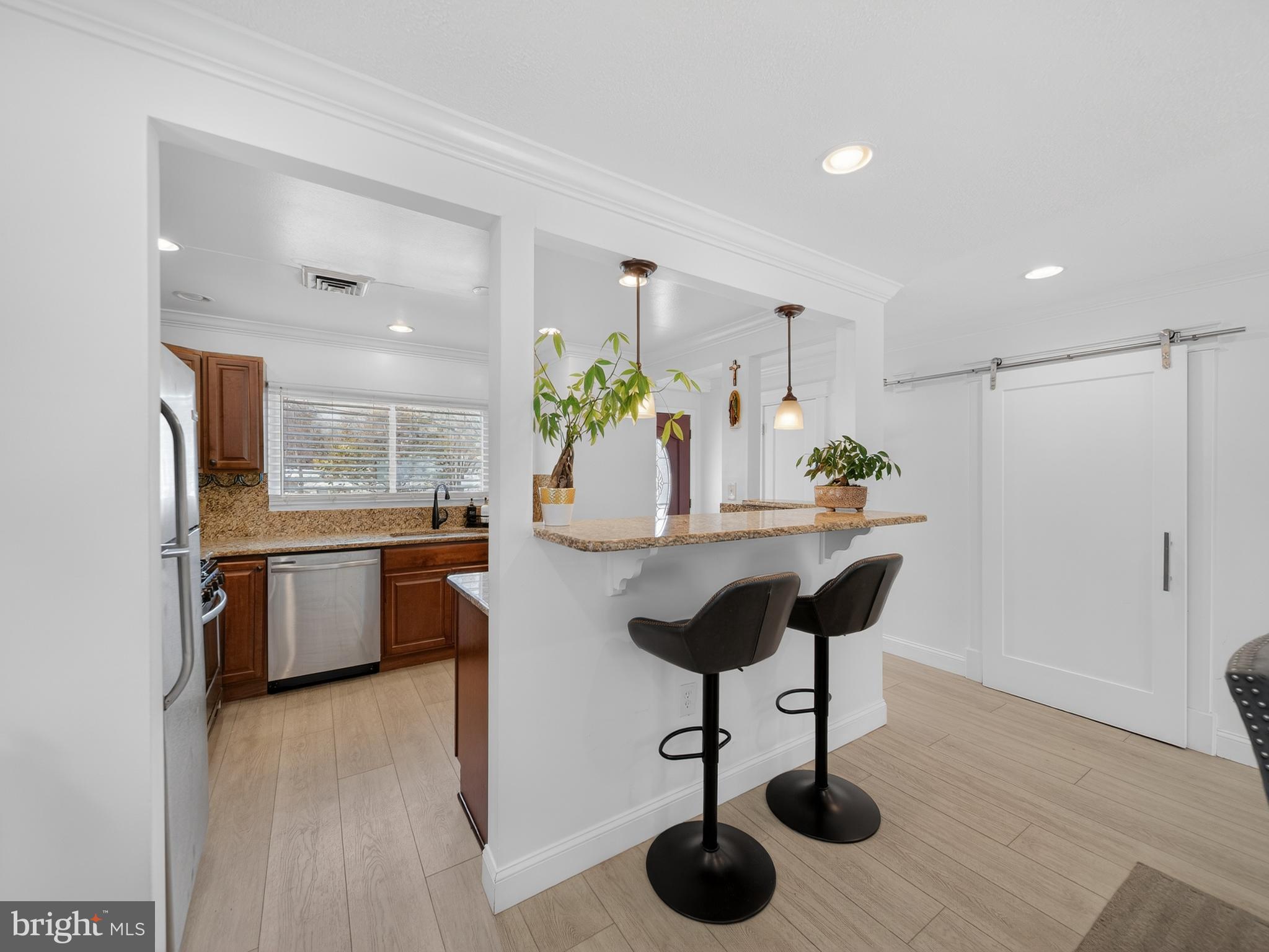 609 CEDARLEAF AVENUE