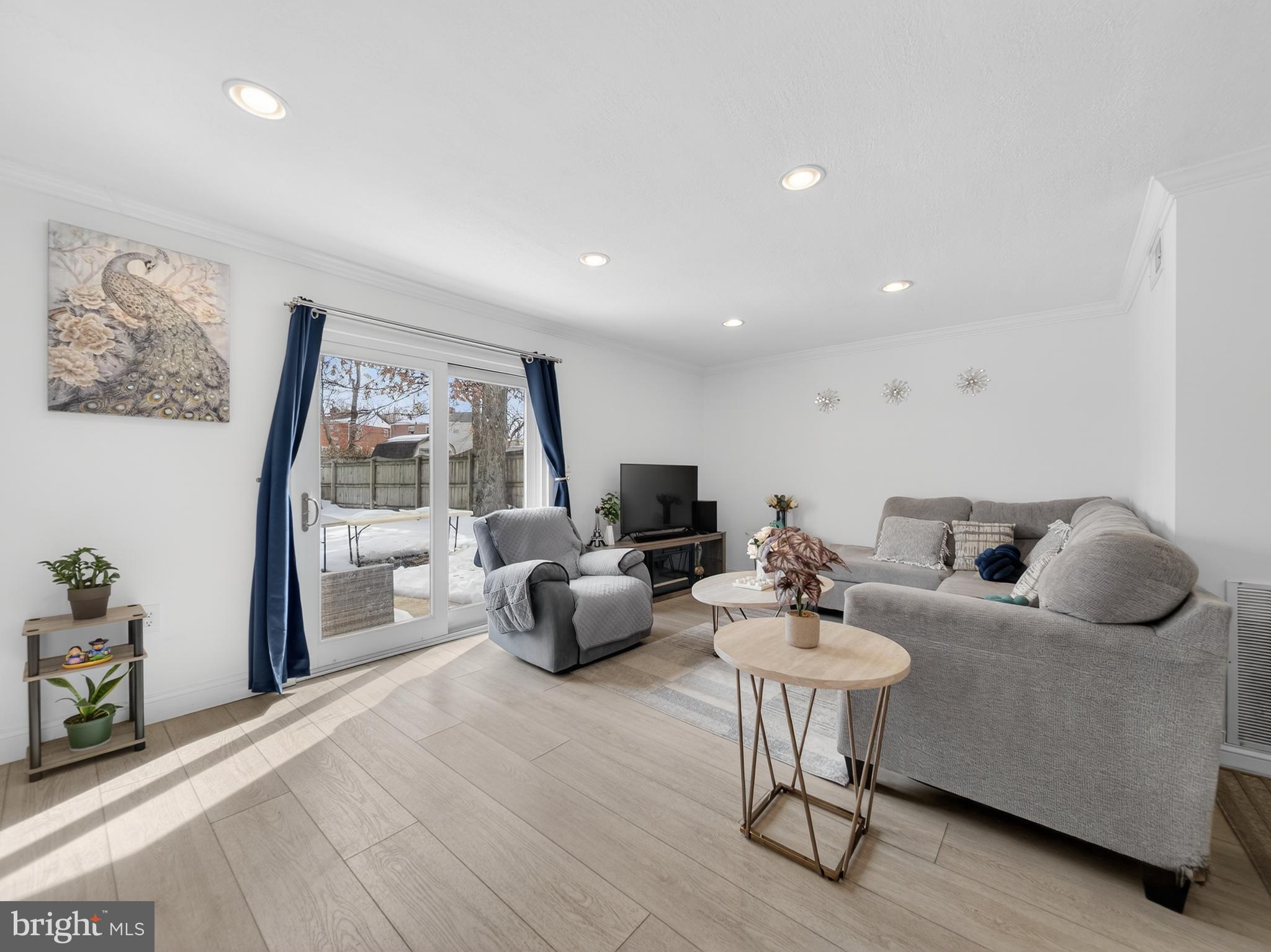 609 CEDARLEAF AVENUE