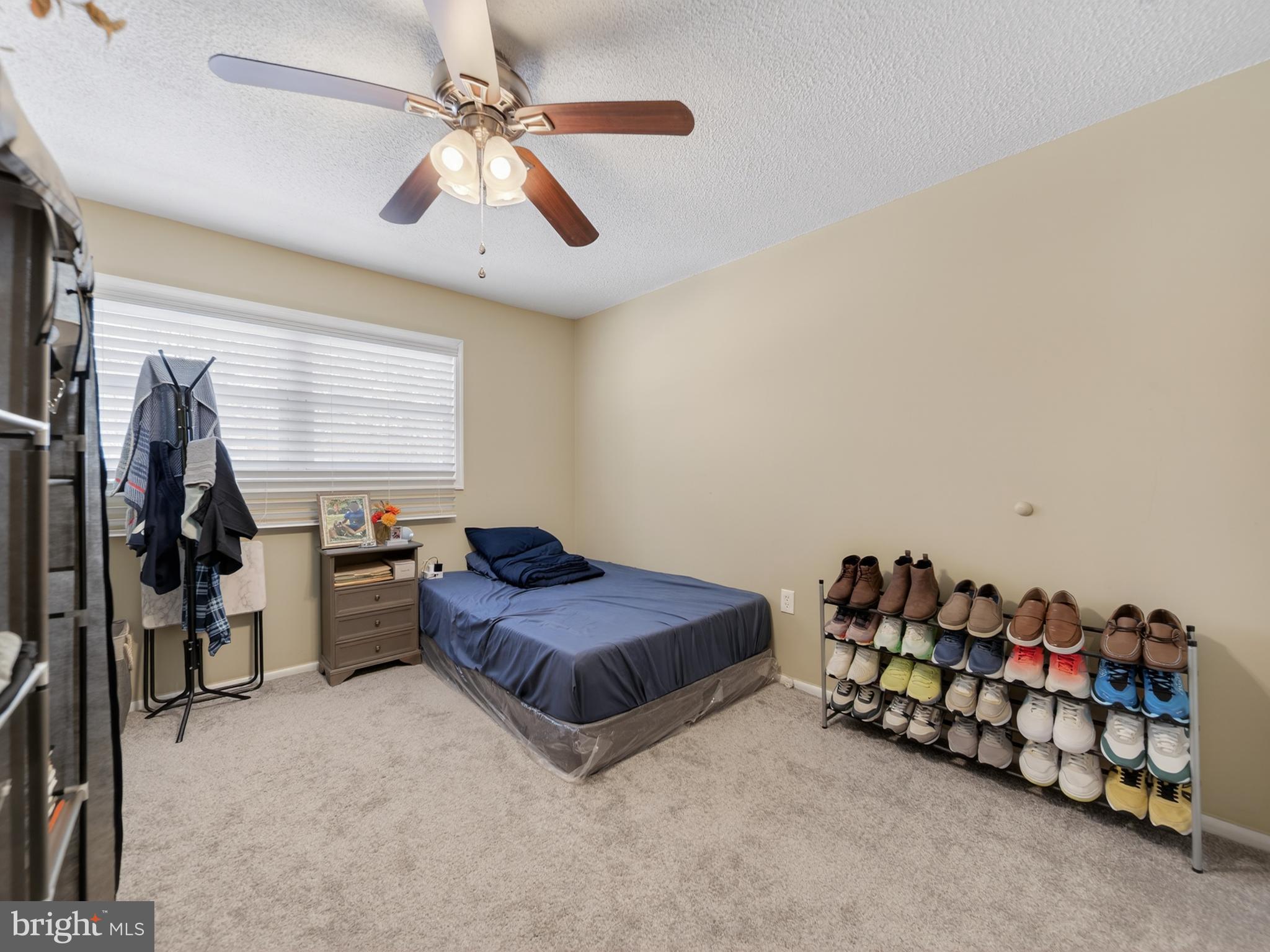 609 CEDARLEAF AVENUE