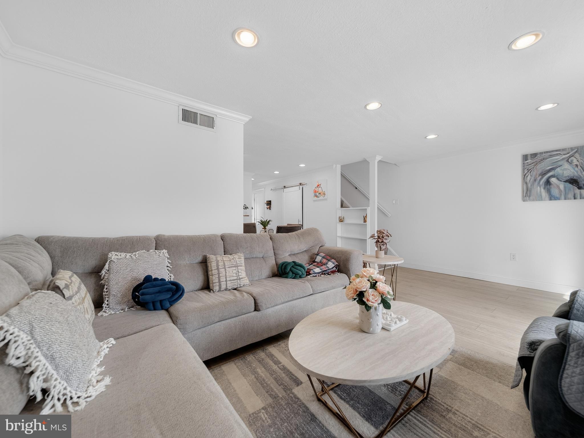 609 CEDARLEAF AVENUE