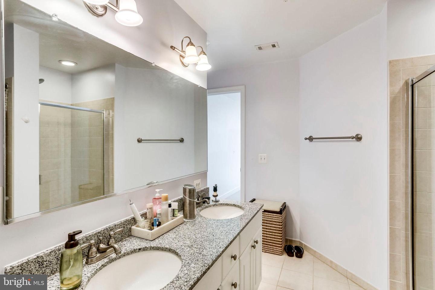 3600 S GLEBE ROAD Unit: 818W