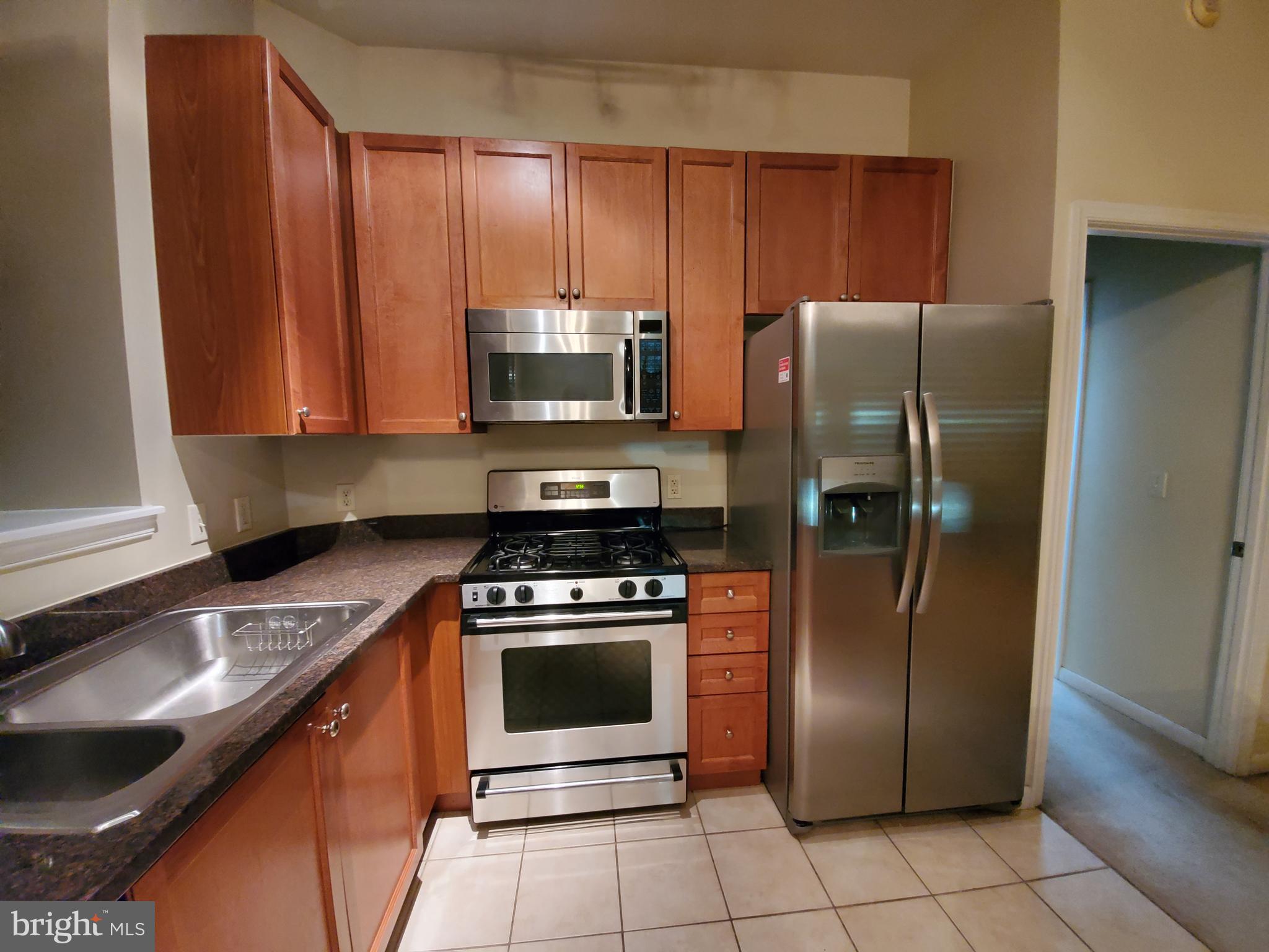 851 N GLEBE ROAD Unit: 105