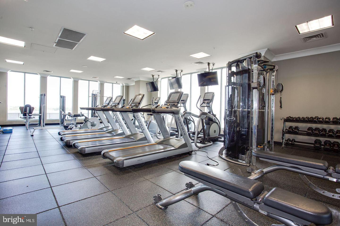 851 N GLEBE ROAD Unit: 105