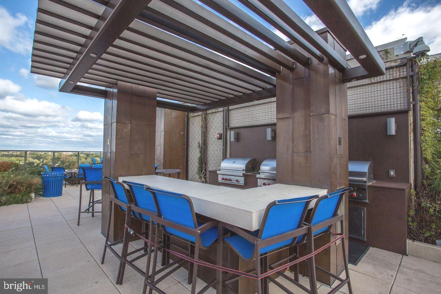 851 N GLEBE RD #1405