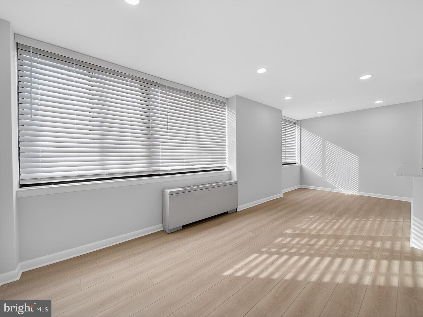 4390 LORCOM LANE 410