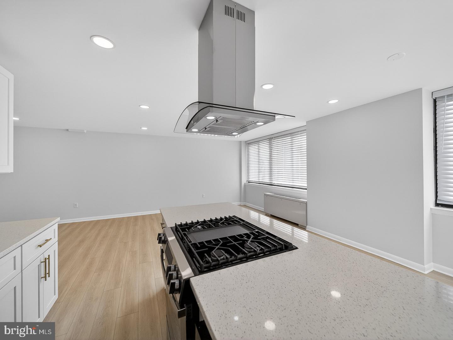 4390 LORCOM LANE 410