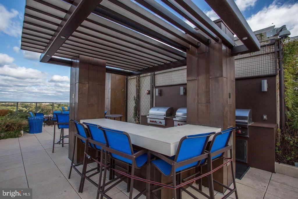 851 N GLEBE ROAD N 1405
