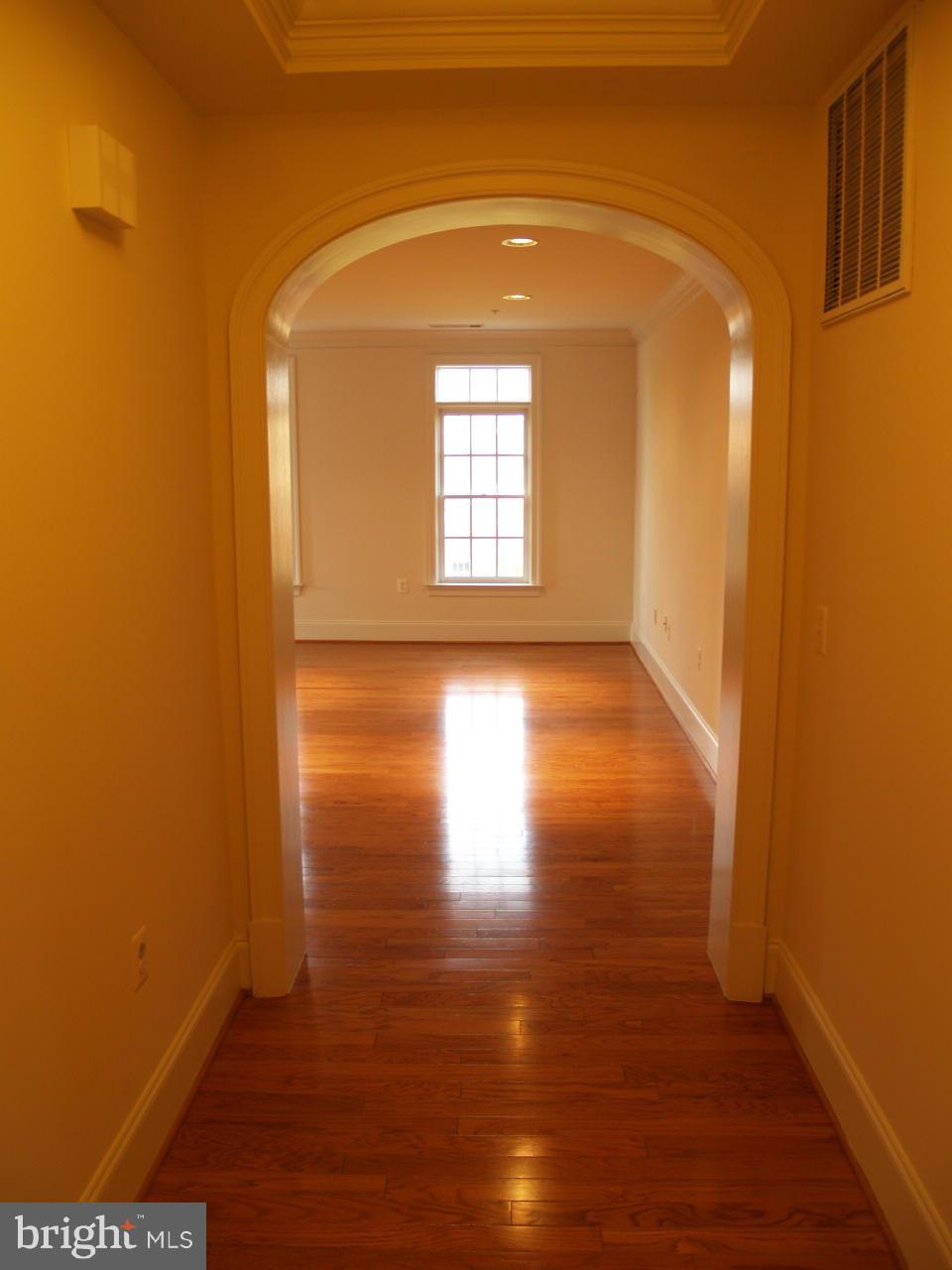 600 SECOND STREET Unit: 303