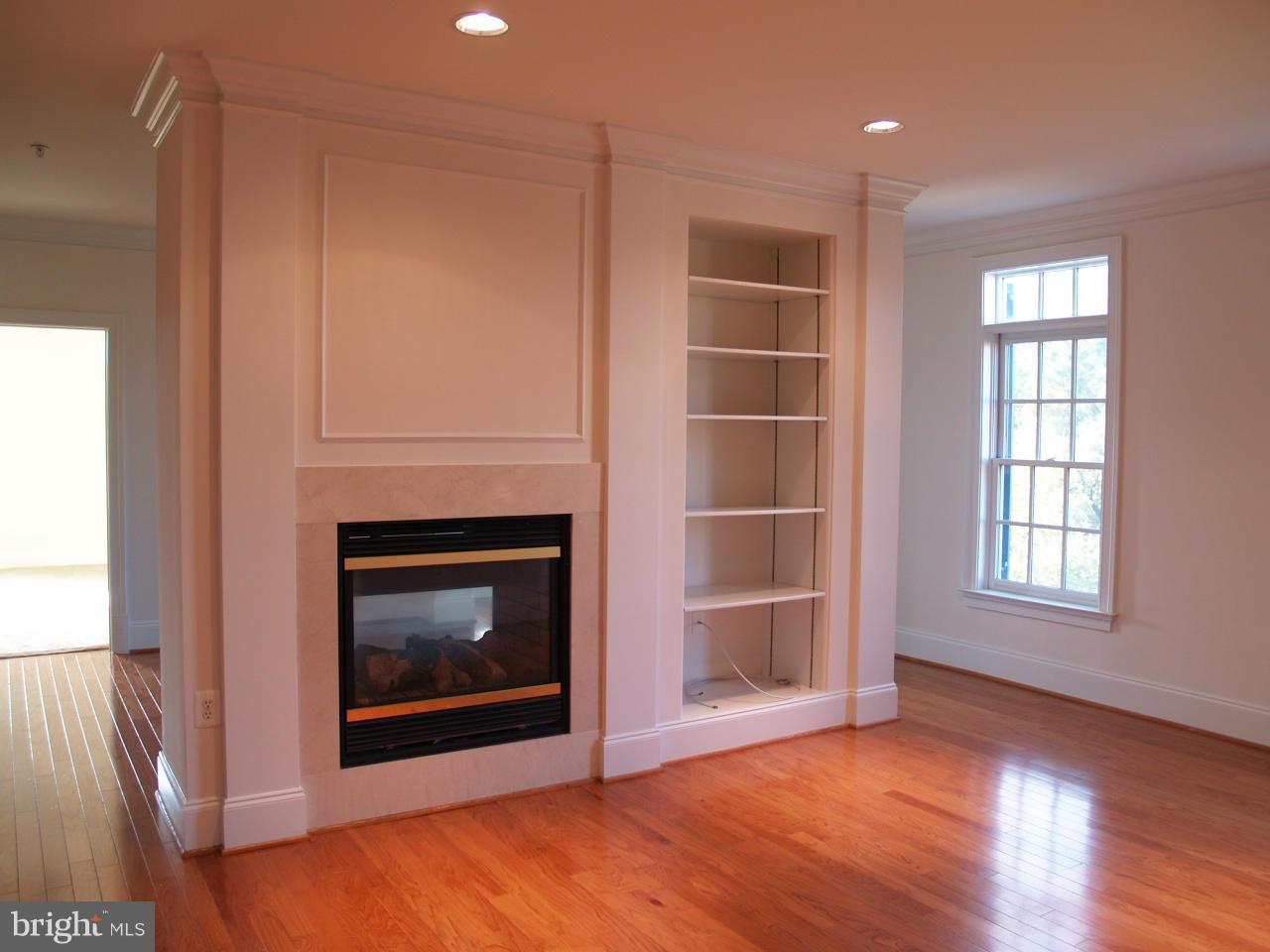600 SECOND STREET Unit: 303