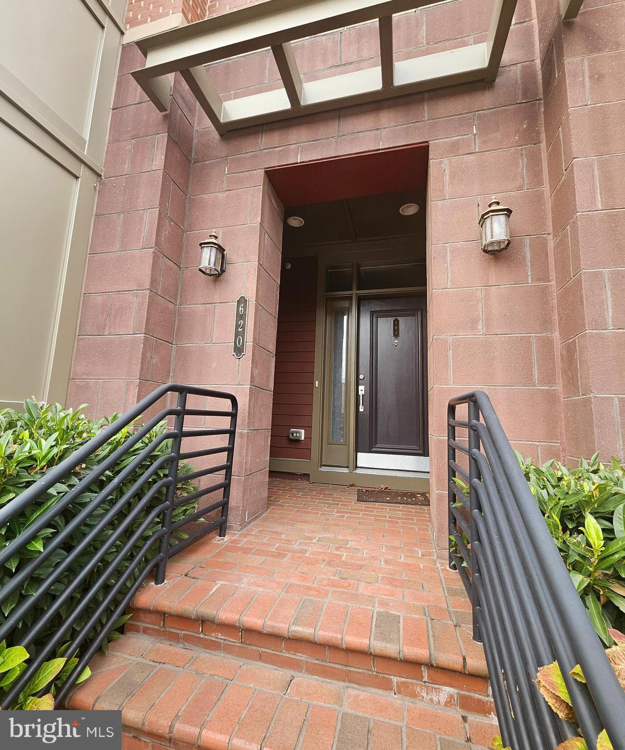 620 E HOWELL AVENUE 101