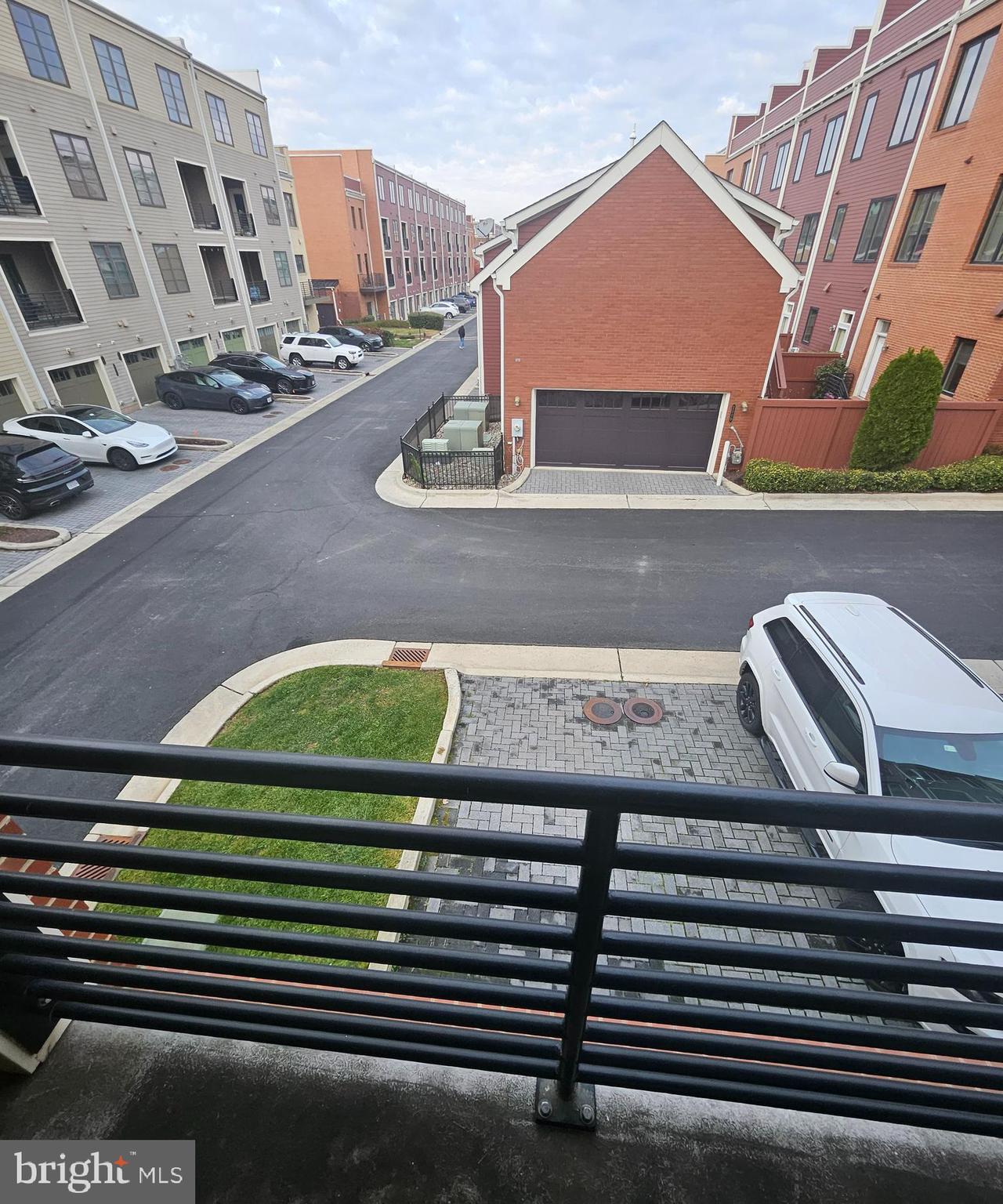 620 E HOWELL AVENUE 101