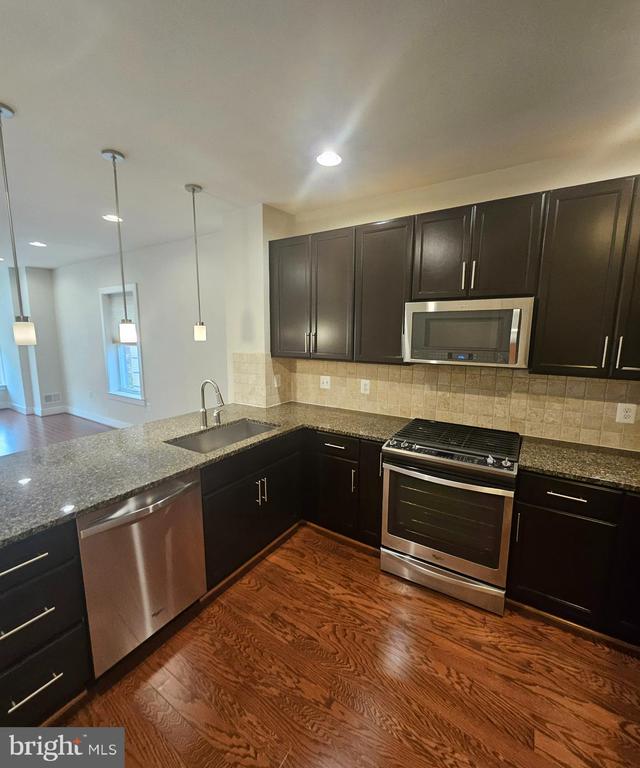620 E HOWELL AVENUE 101