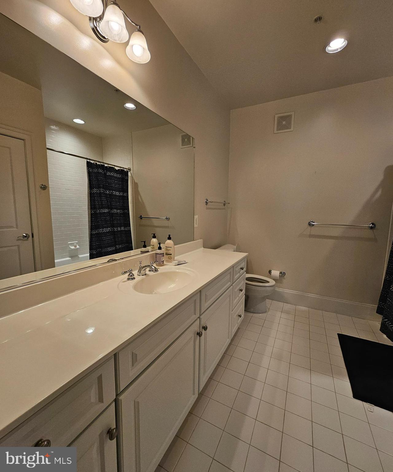 600 SECOND STREET 303