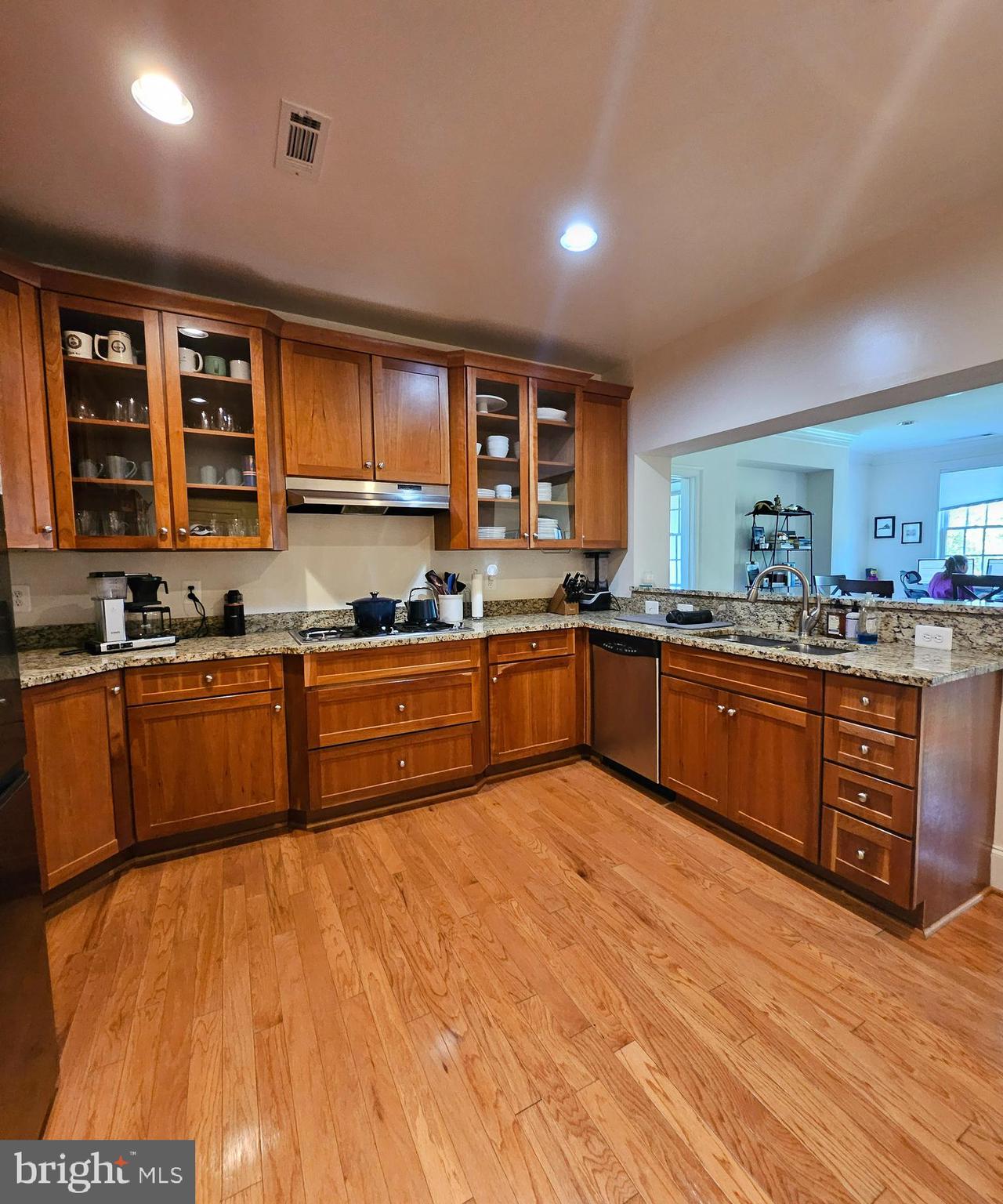 600 SECOND STREET 303