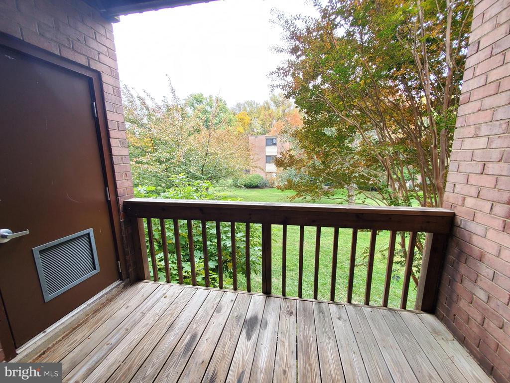 10721 WEST DR. #202