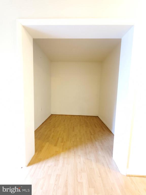 10721 WEST DR. #202