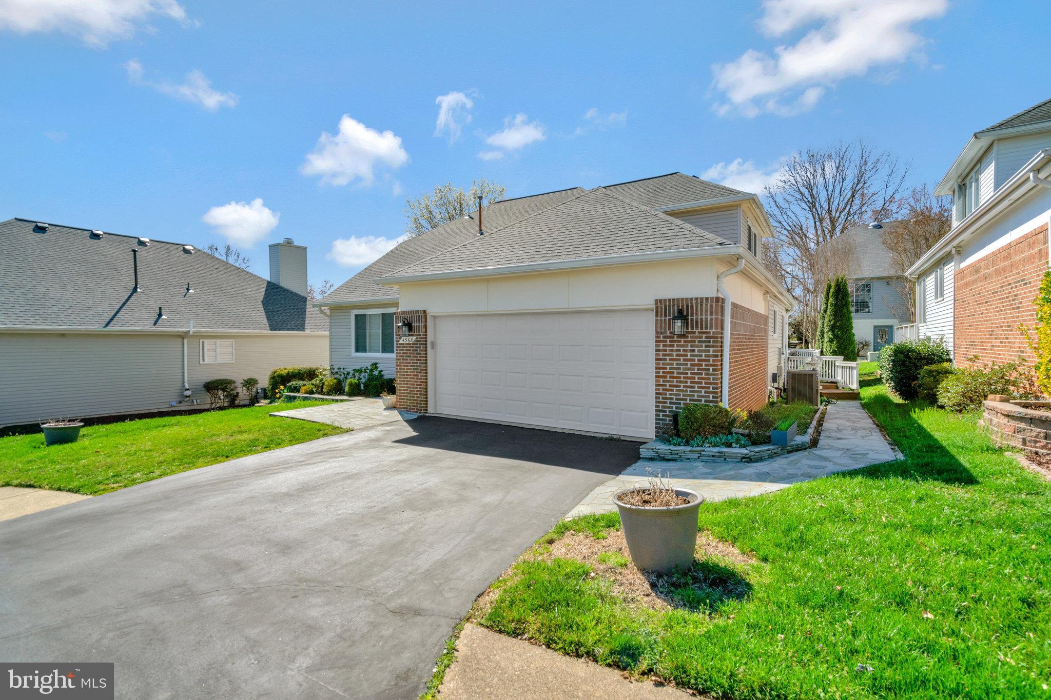 4568 Shetland Green Rd
