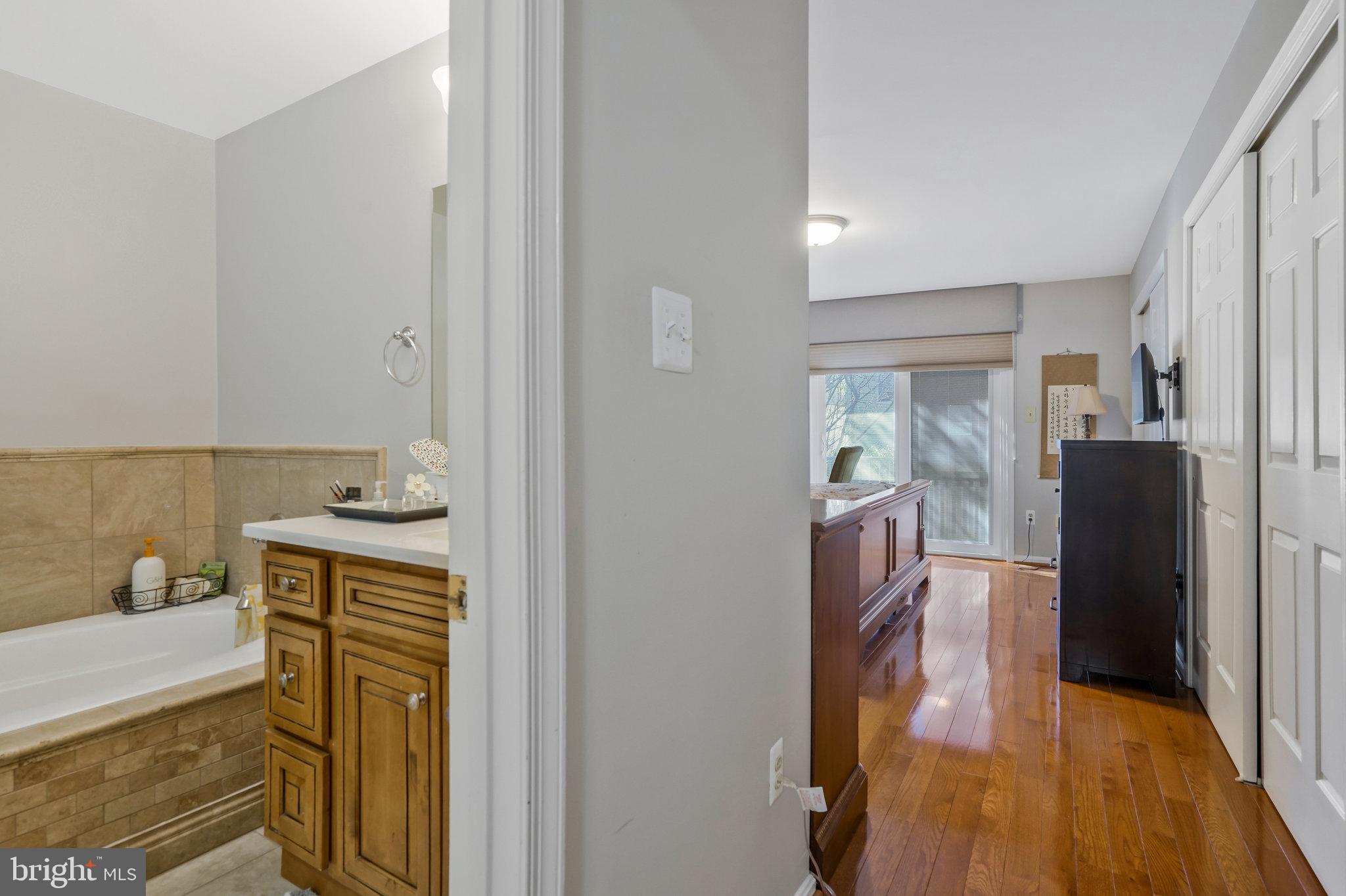 4568 Shetland Green Rd