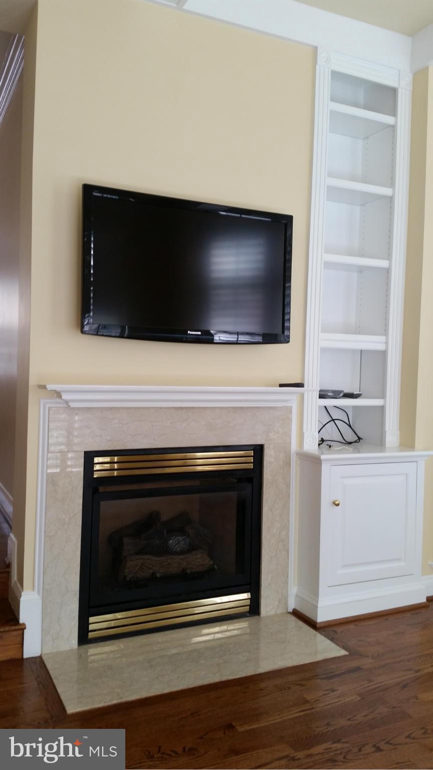 1632 Colonial Hills Dr