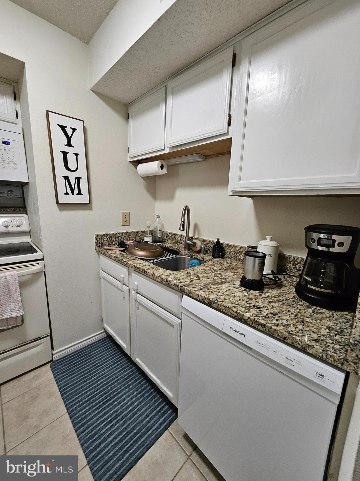 1527 Lincoln Way #202