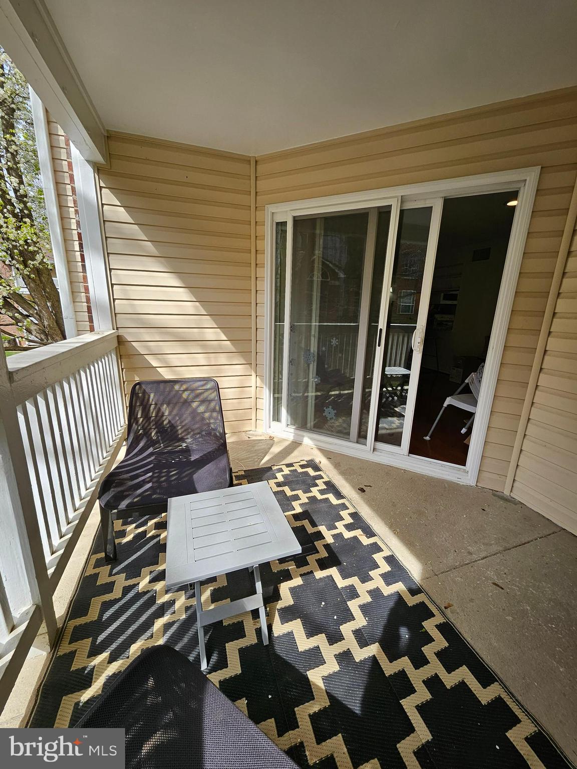 1527 Lincoln Way #202