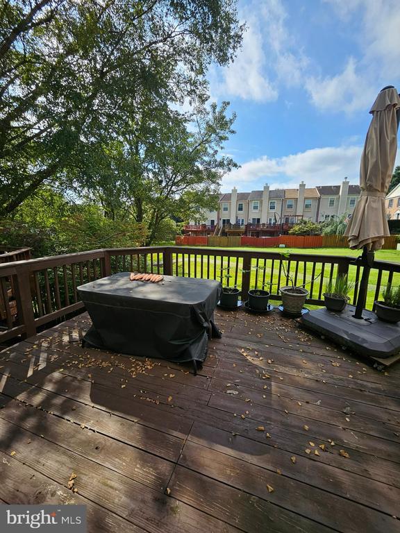 6517 KEMPER LAKES CT