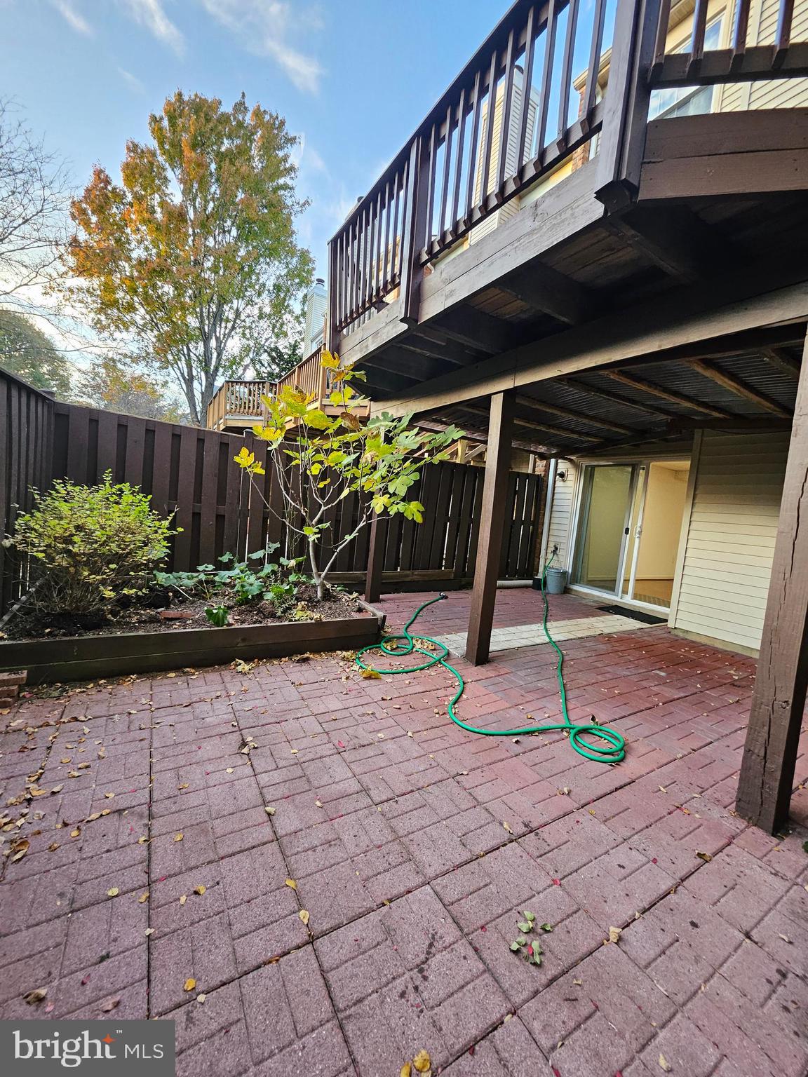 6517 KEMPER LAKES CT