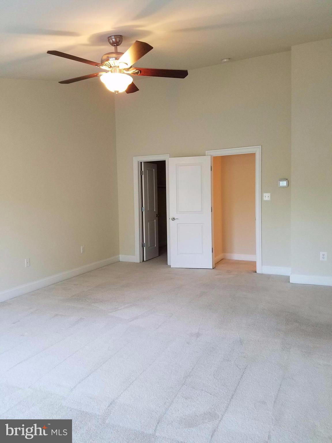 5985 MEADOW BROOK DR