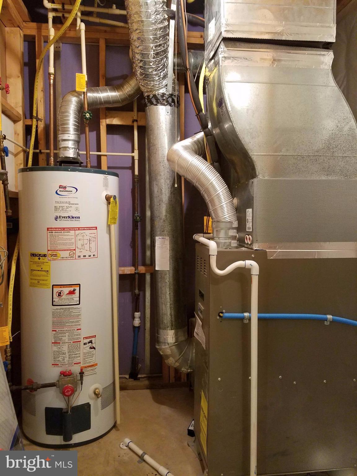 5985 MEADOW BROOK DR