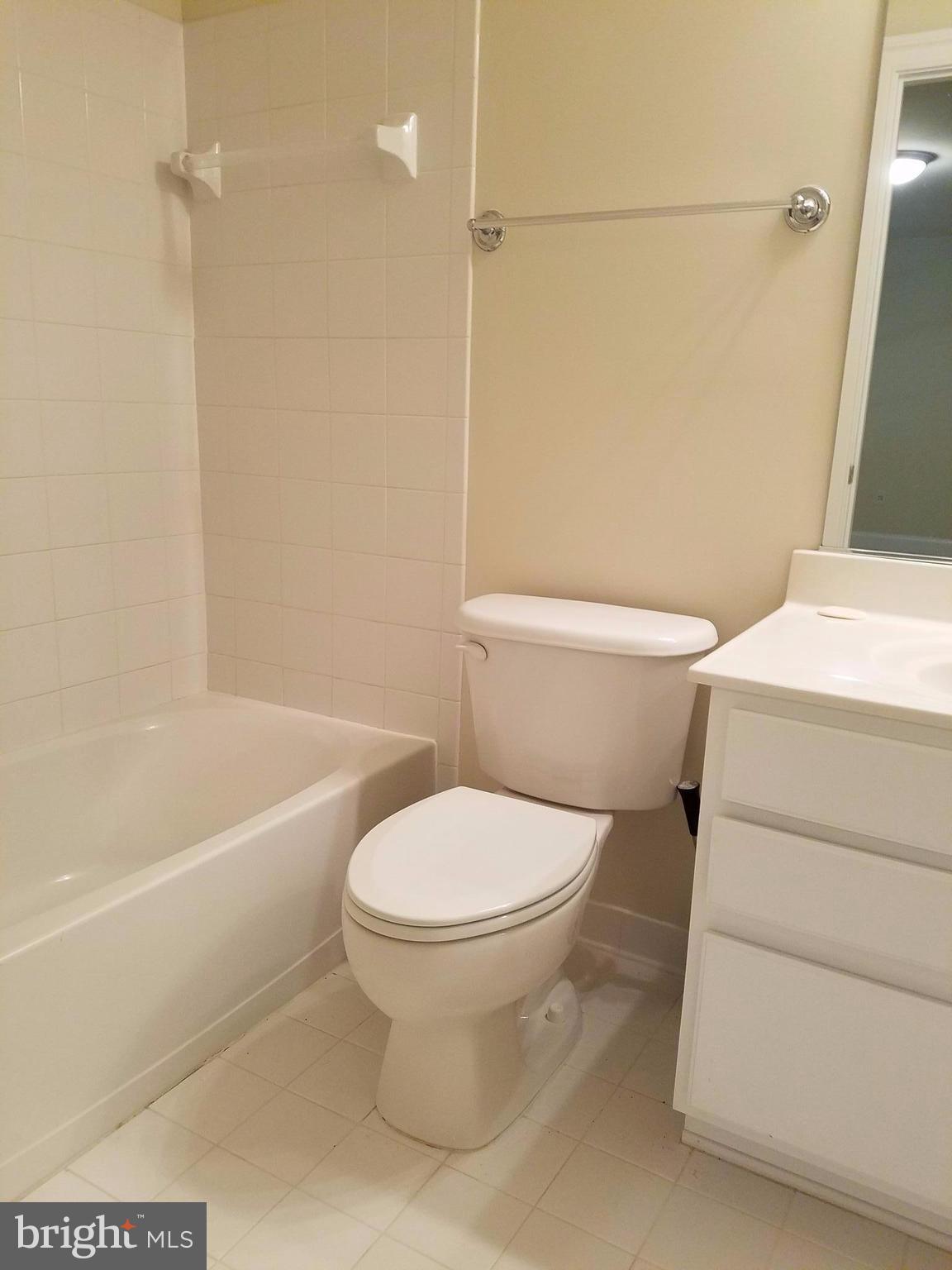 5985 MEADOW BROOK DR