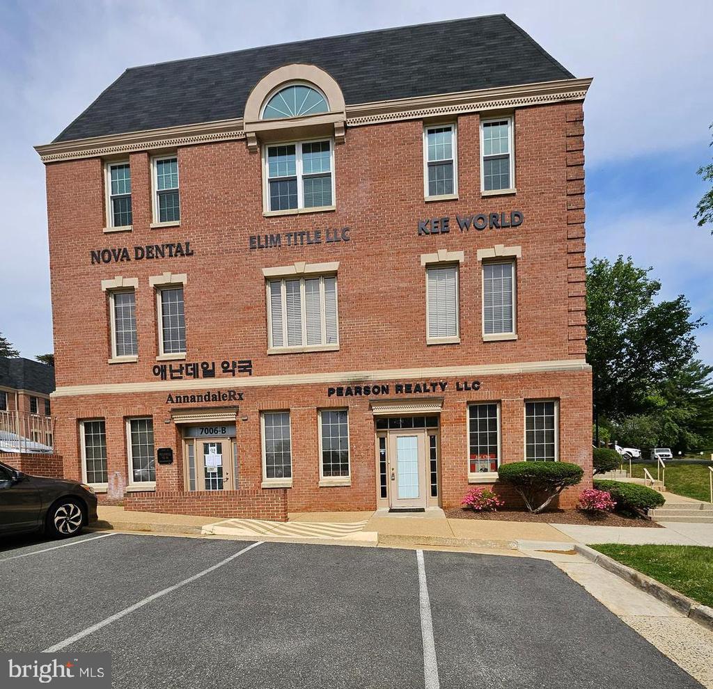 7006 Little River Tpke #A