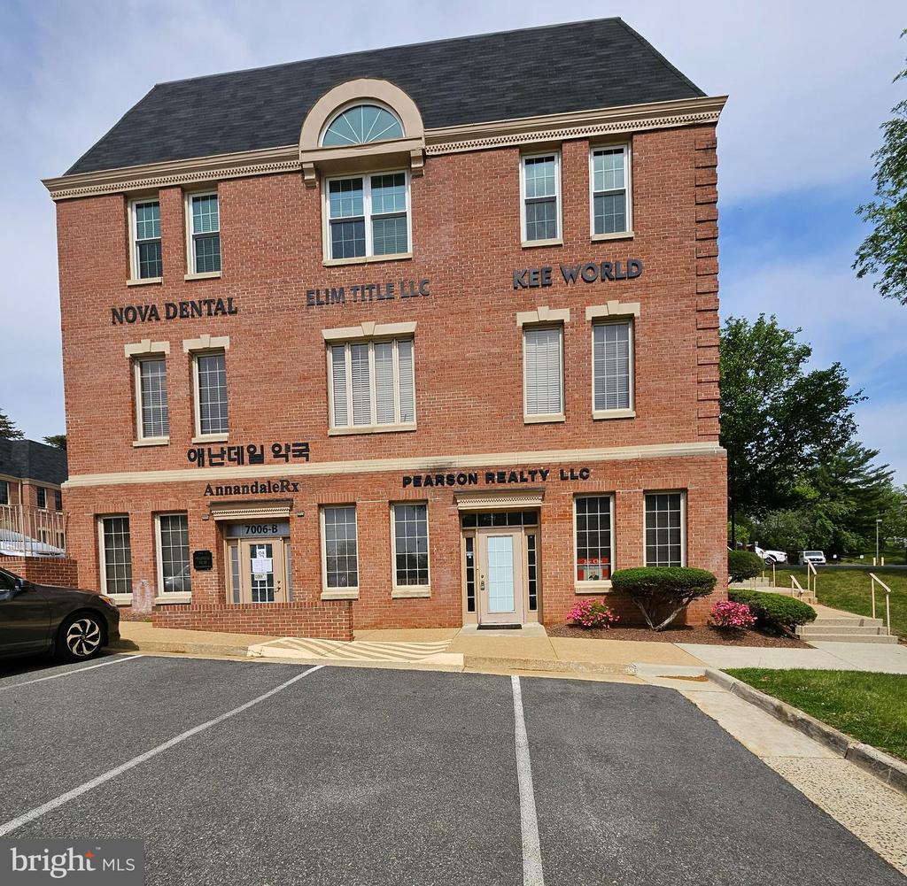 7006 Little River Tpke #A