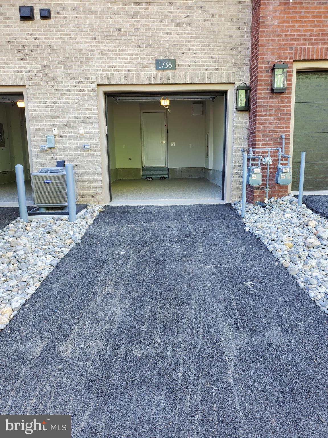 1738 MCKENNA POINT DR. MCKENNA POINT DR