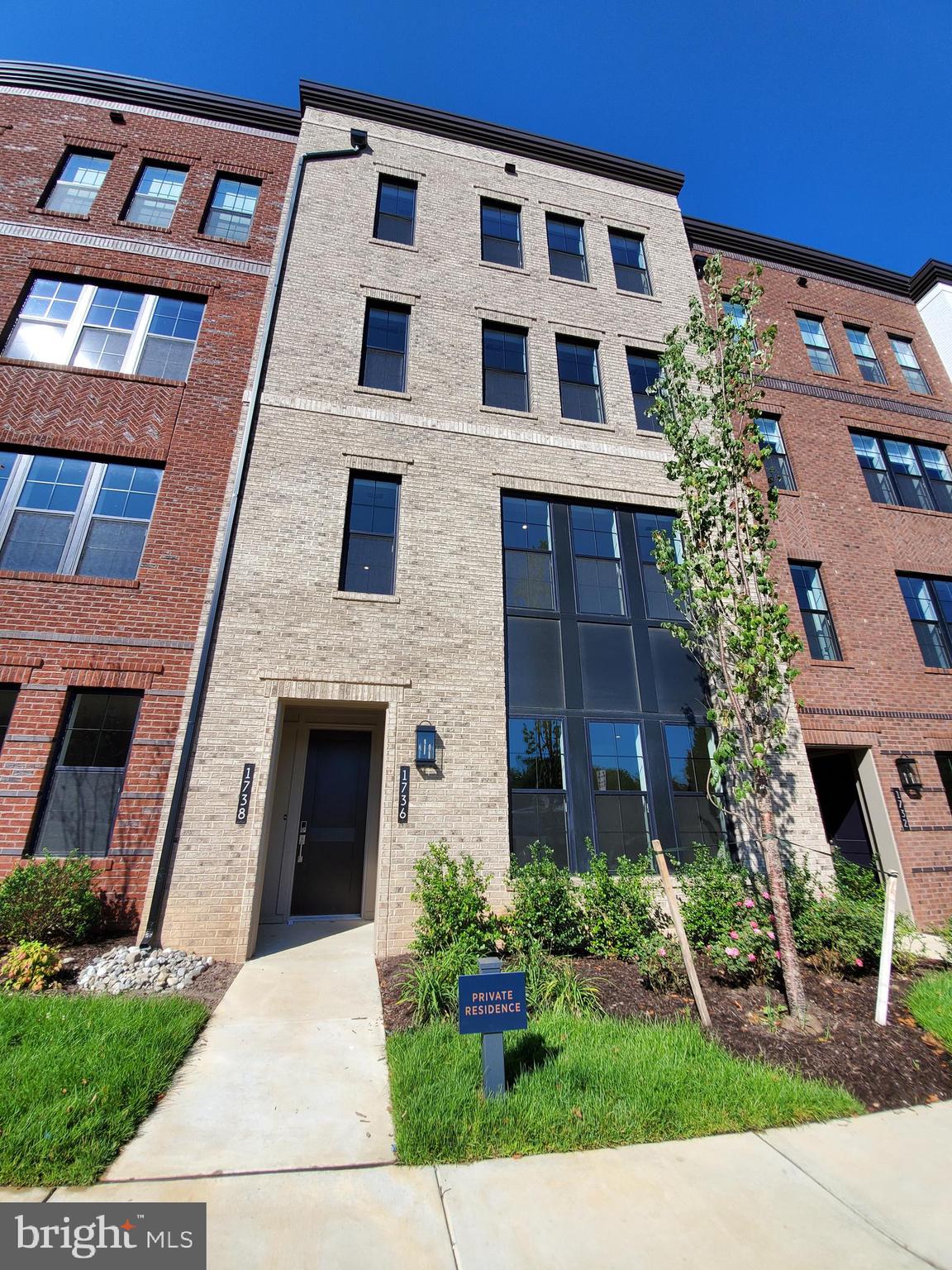 1738 MCKENNA POINT DR. MCKENNA POINT DR