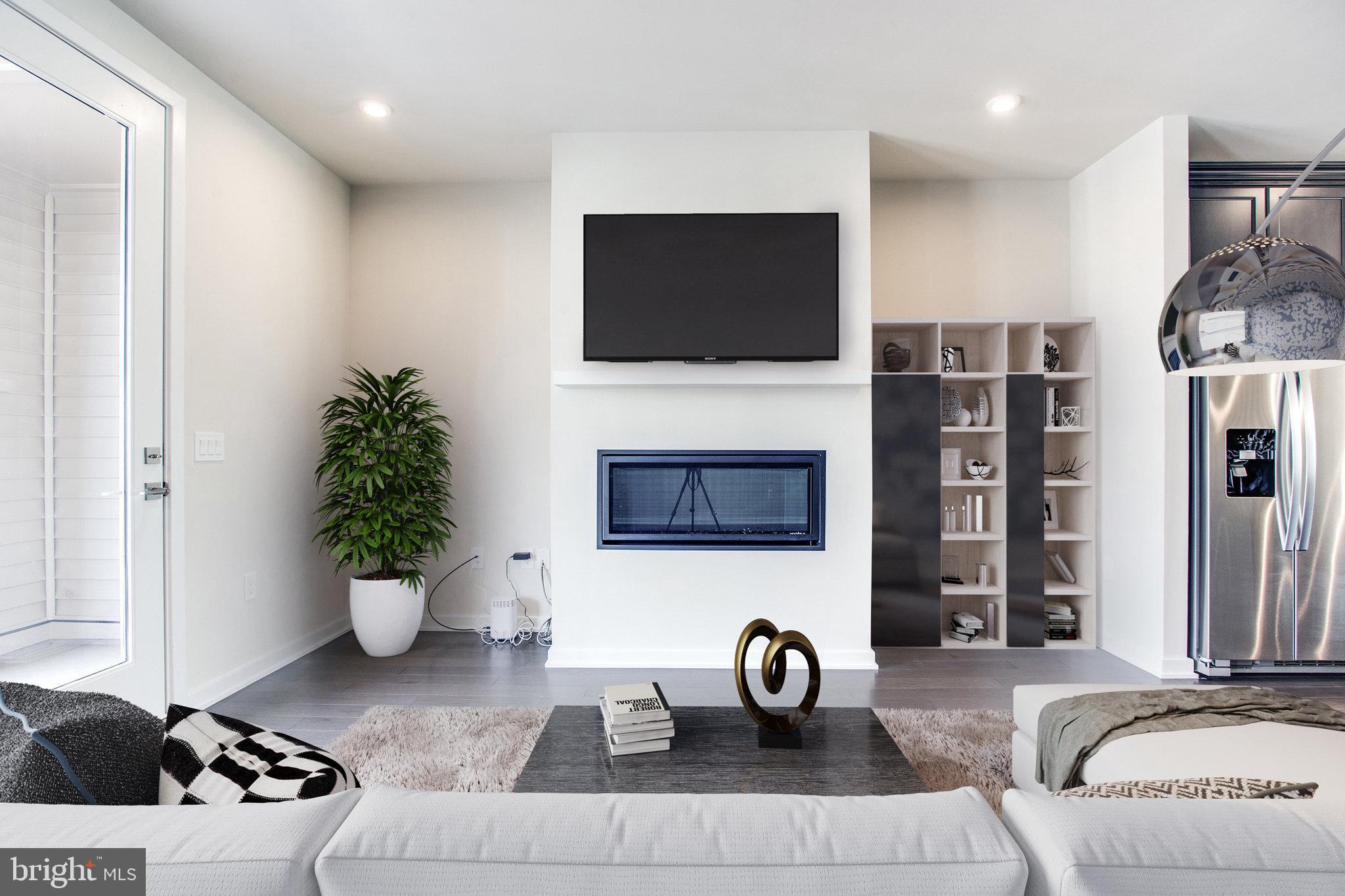 1738 MCKENNA POINT DR. MCKENNA POINT DR