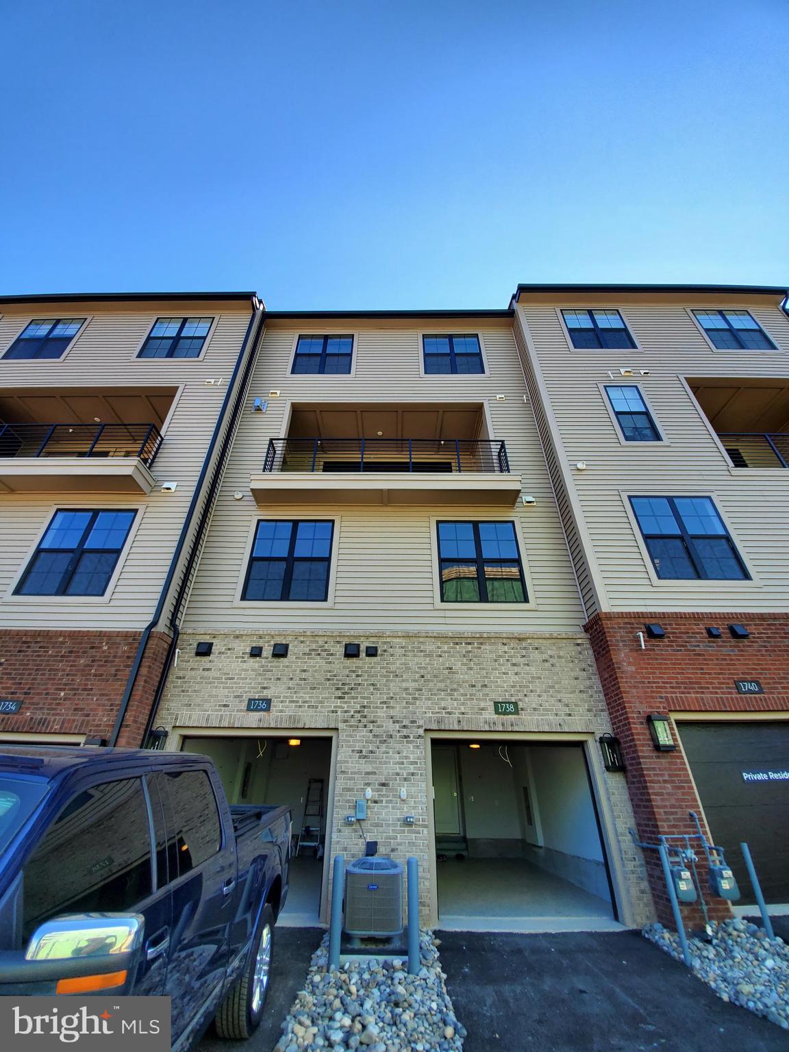 1738 MCKENNA POINT DR. MCKENNA POINT DR