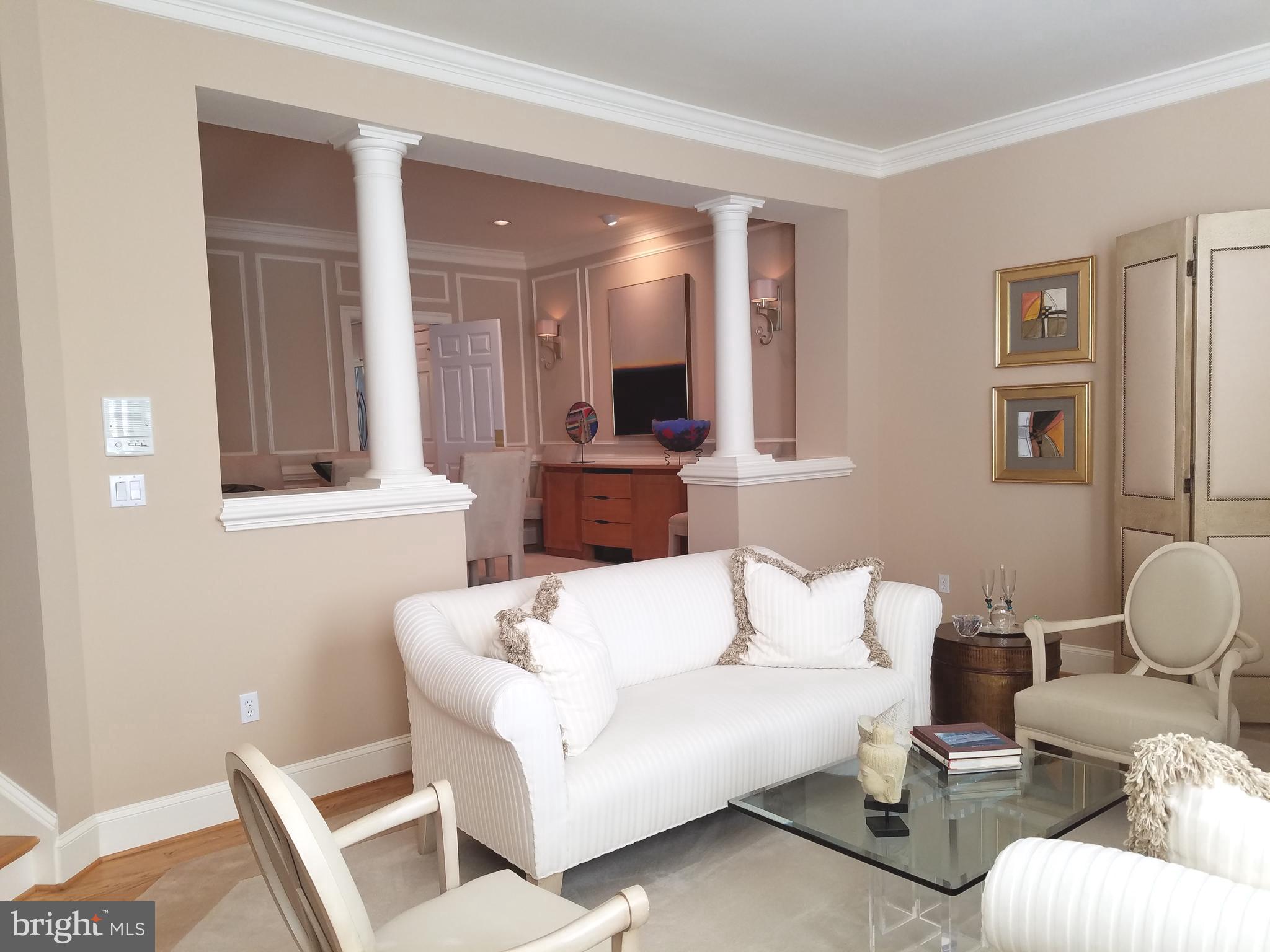 2003 MAYFAIR MCLEAN COURT