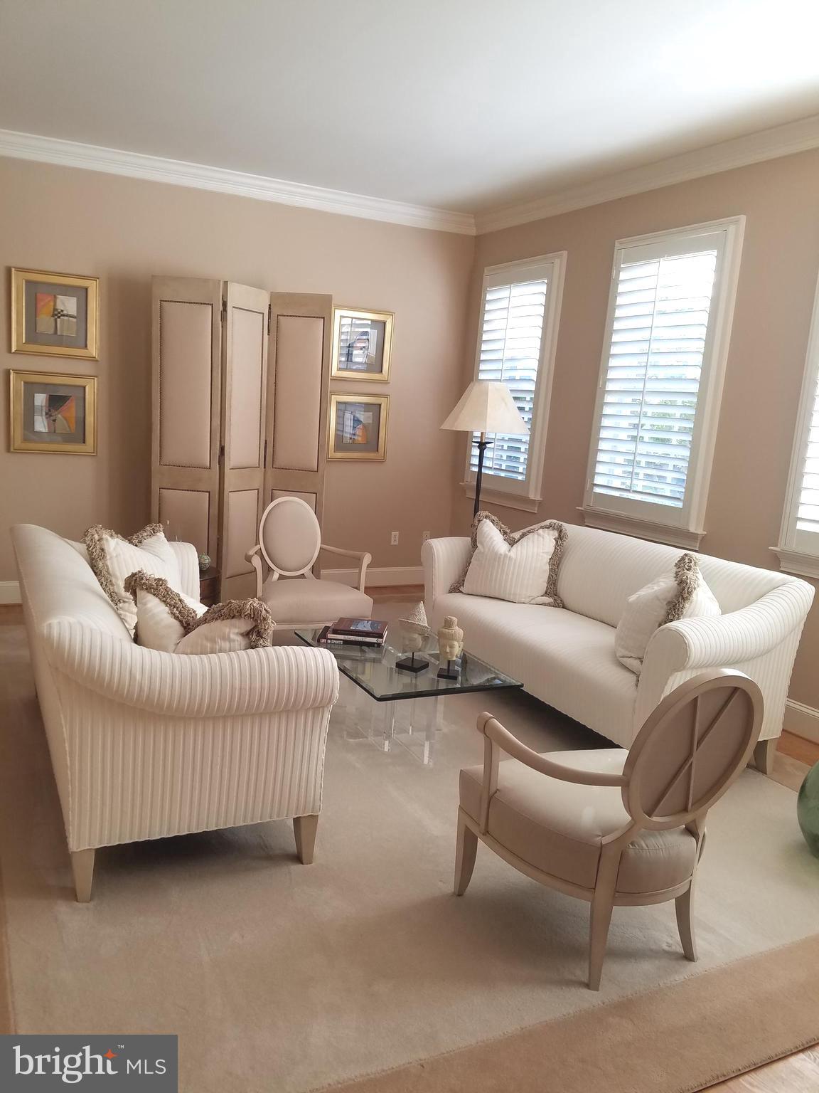 2003 MAYFAIR MCLEAN COURT