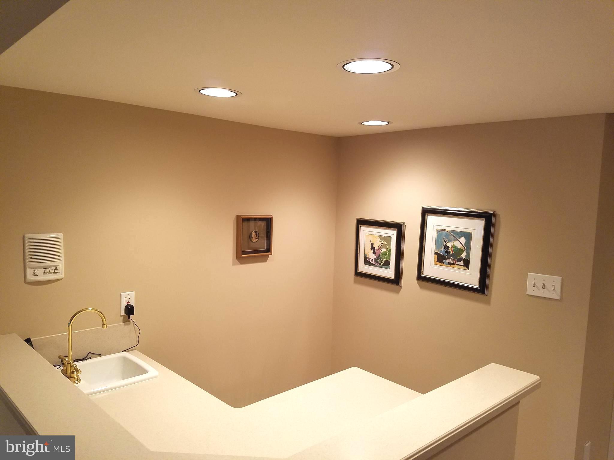 2003 MAYFAIR MCLEAN COURT