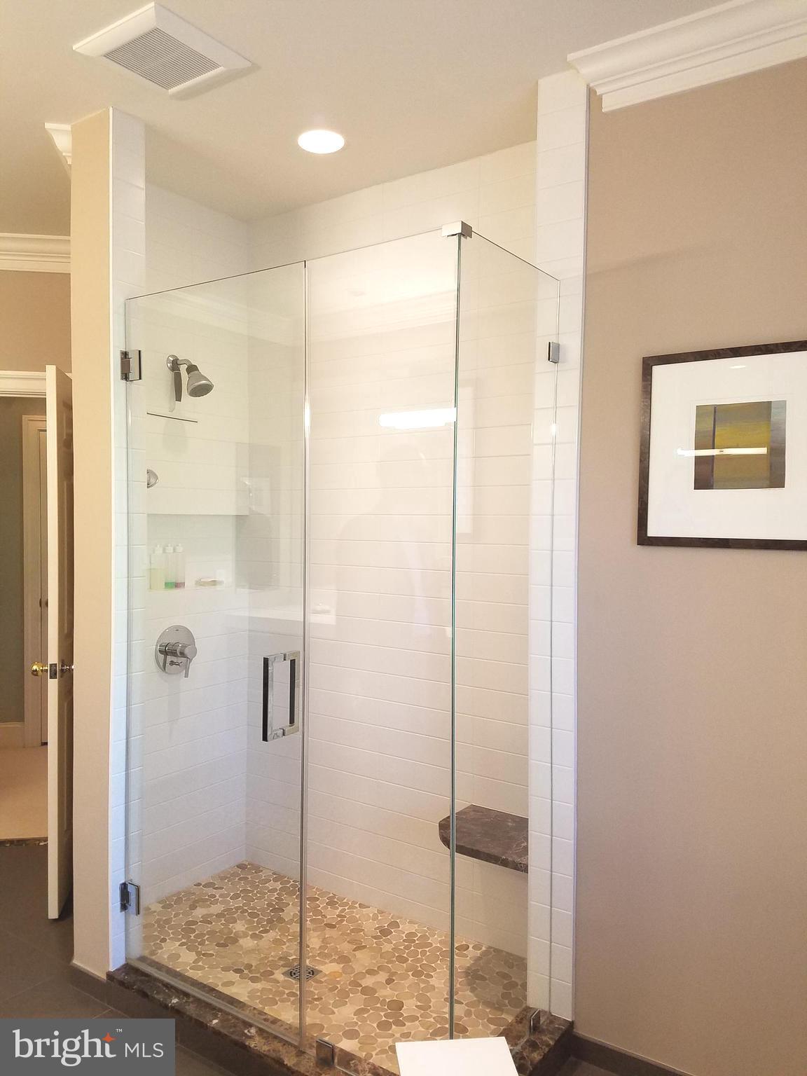 2003 MAYFAIR MCLEAN COURT