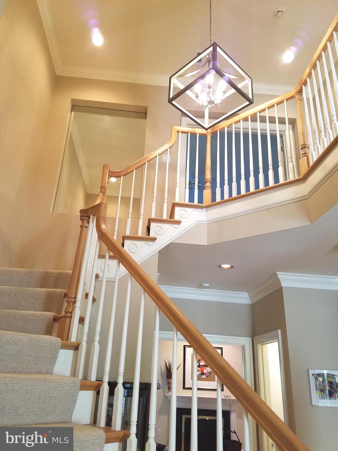 2003 MAYFAIR MCLEAN COURT