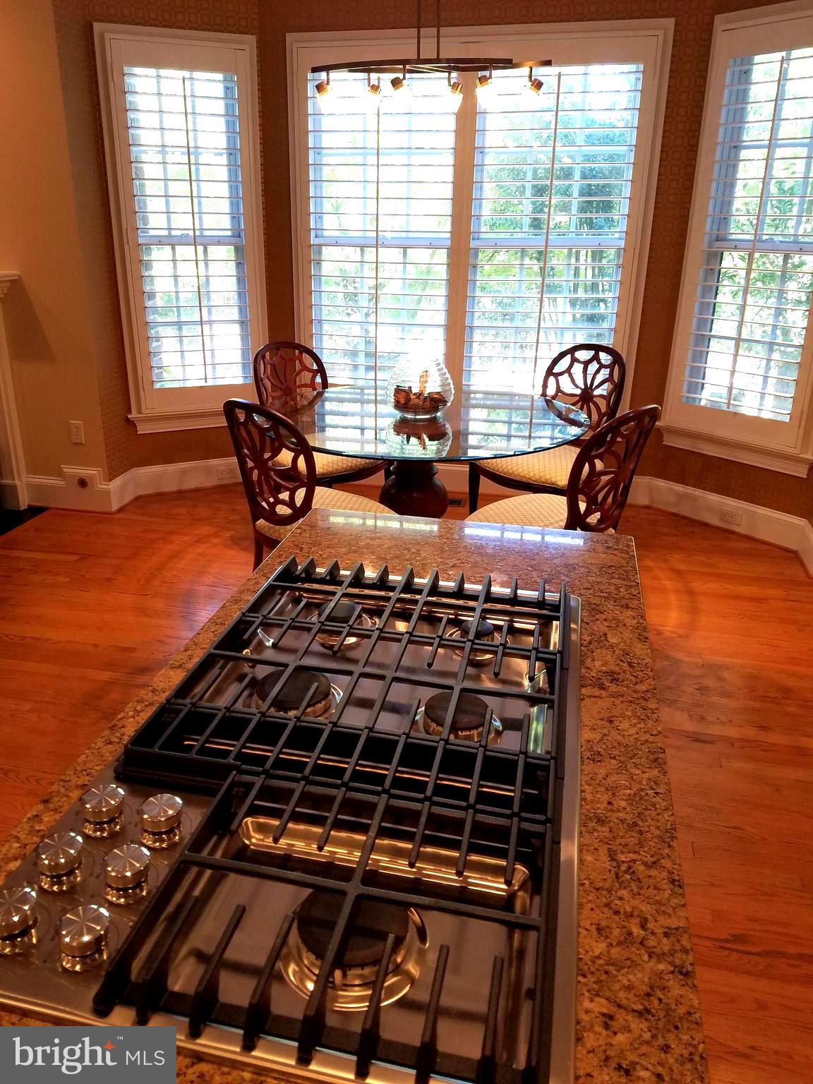 2003 MAYFAIR MCLEAN COURT