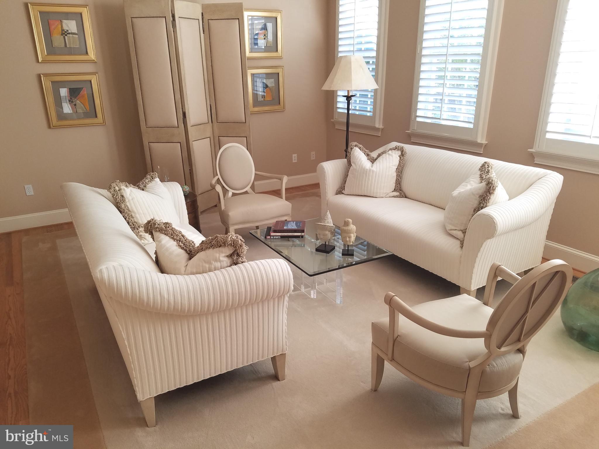 2003 MAYFAIR MCLEAN COURT