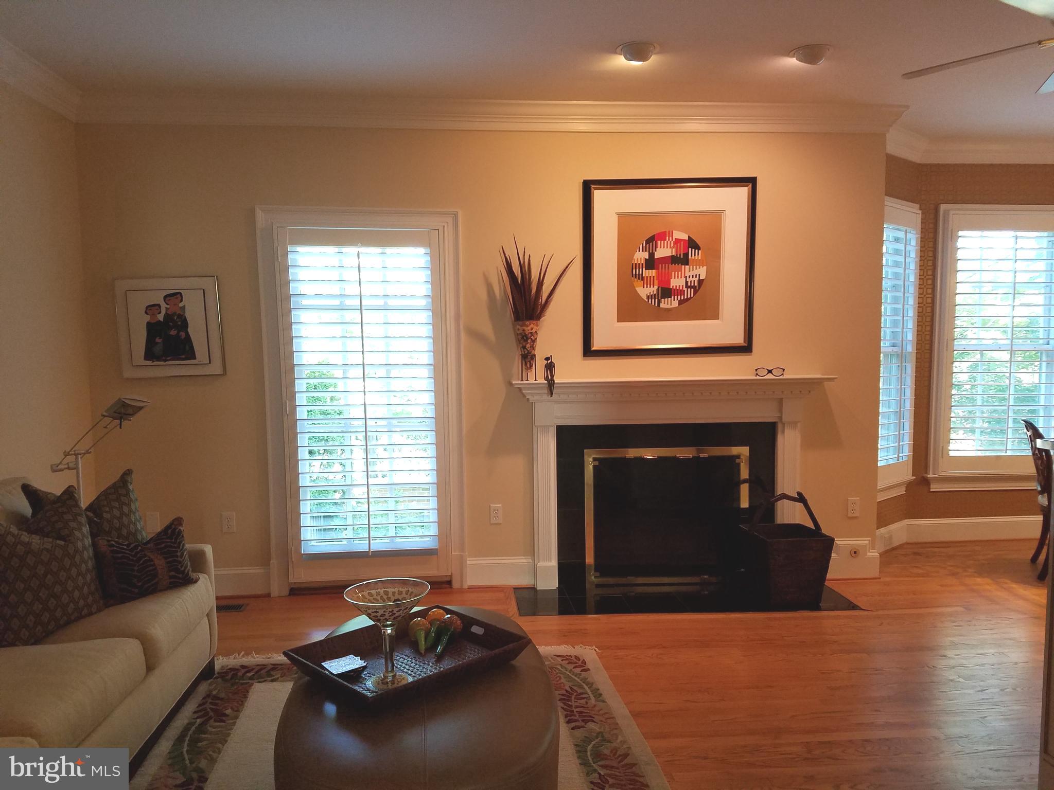 2003 MAYFAIR MCLEAN COURT