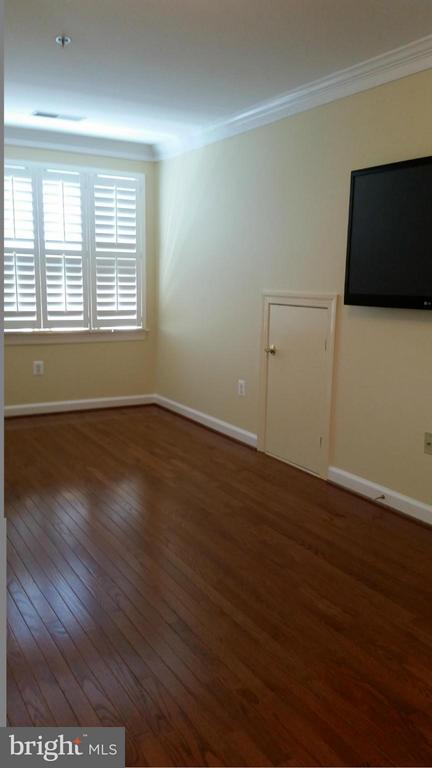 1632 COLONIAL HILLS DRIVE