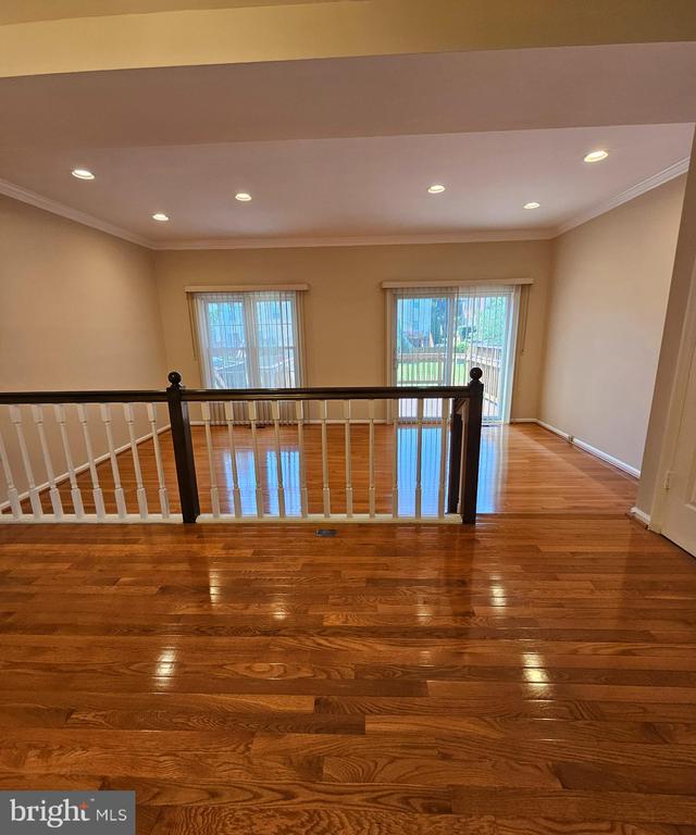 6519 KEMPER LAKES COURT