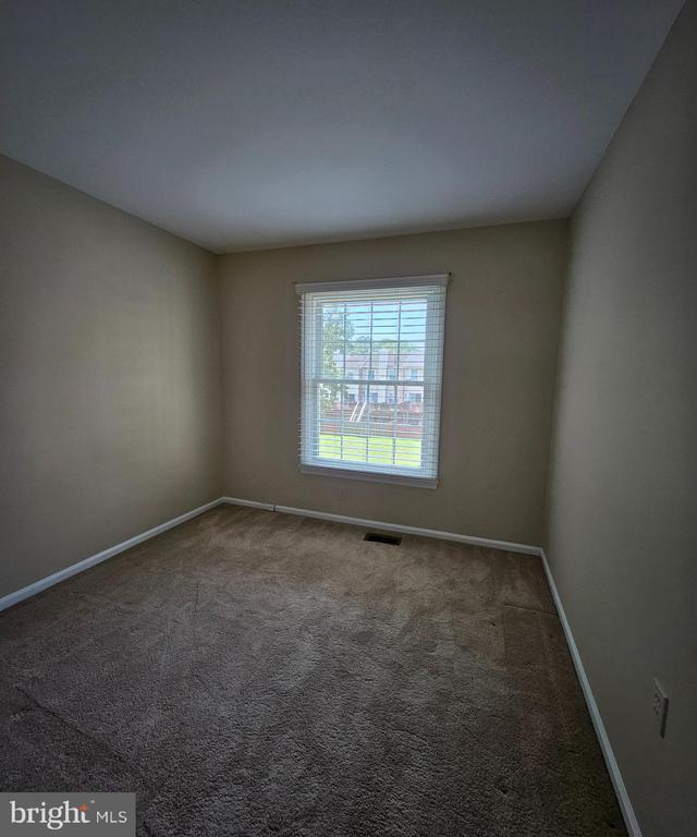 6519 KEMPER LAKES COURT